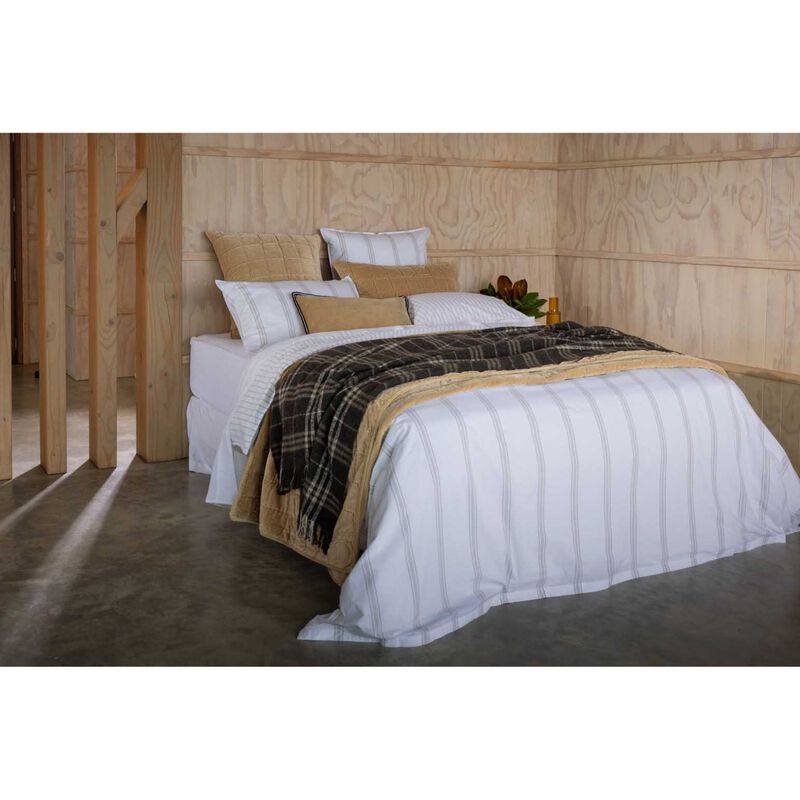 Wallace Cotton Kingston Woollen Blanket image number 2